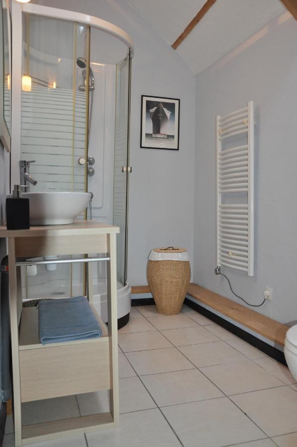 Bed and Breakfast La Vieille Laiterie Plessala Esterno foto