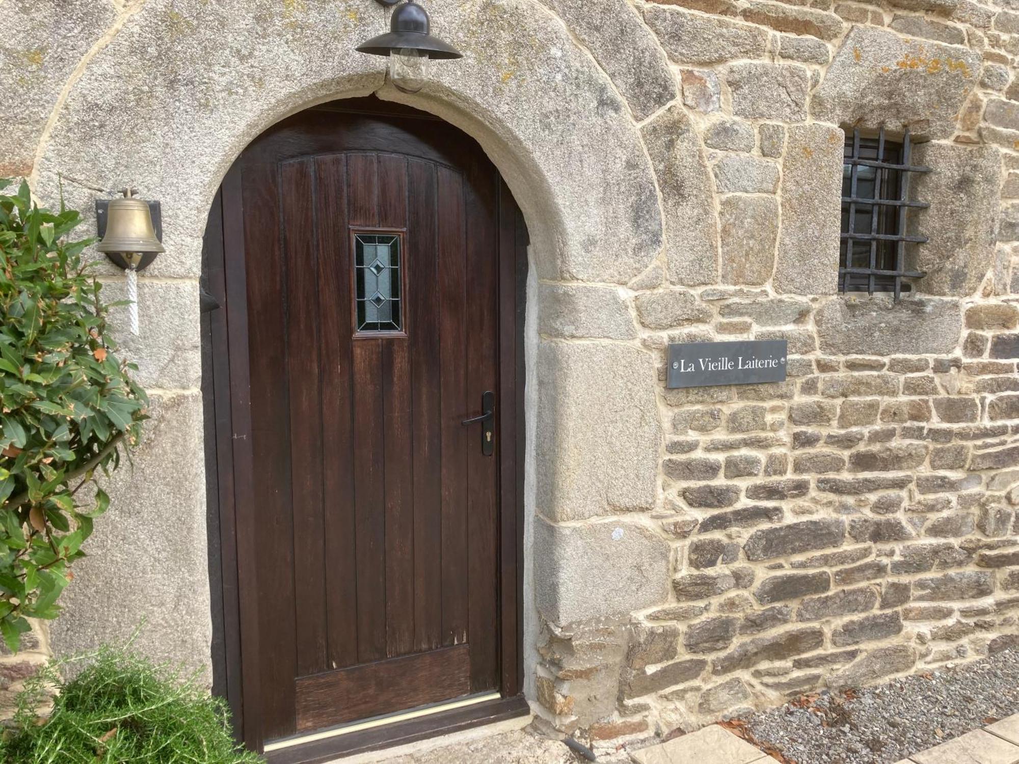 Bed and Breakfast La Vieille Laiterie Plessala Esterno foto